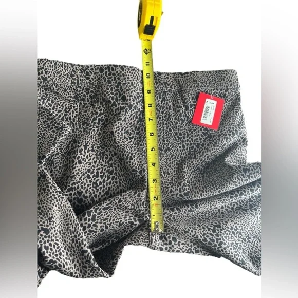 Spanx Ankle -Jean-ish Leggings Desert Dot Tummy Shaping - Picture 11 of 16